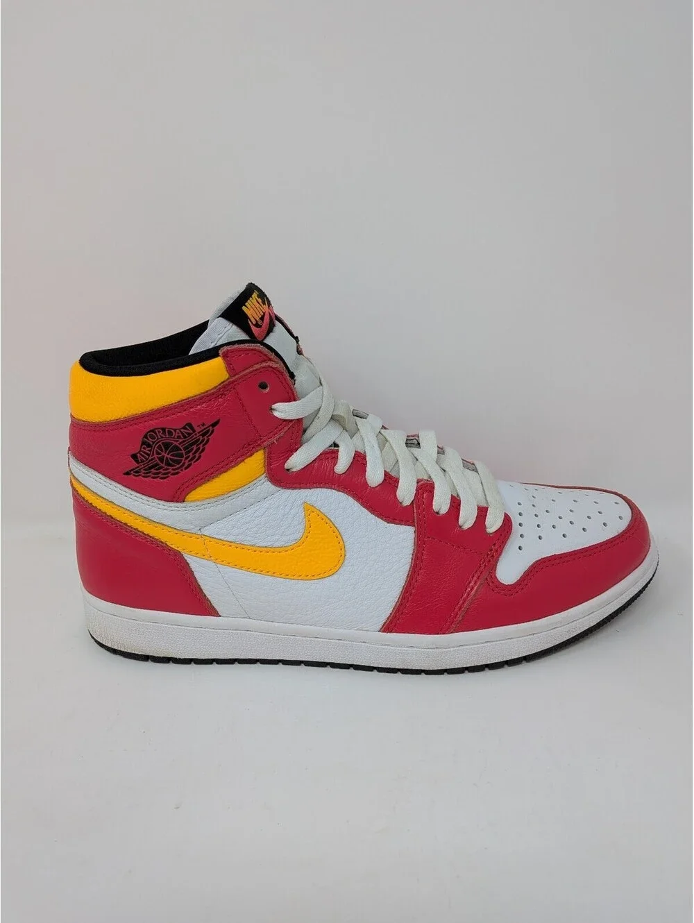 Nike Air Jordan 1 Retro High OG Light Fusion Red Men’s Size 10 555088-603